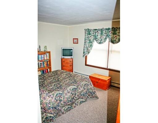 5 Benoit St, Worcester, MA 01604 photo 10