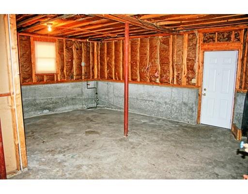 5 Benoit St, Worcester, MA 01604 photo 15