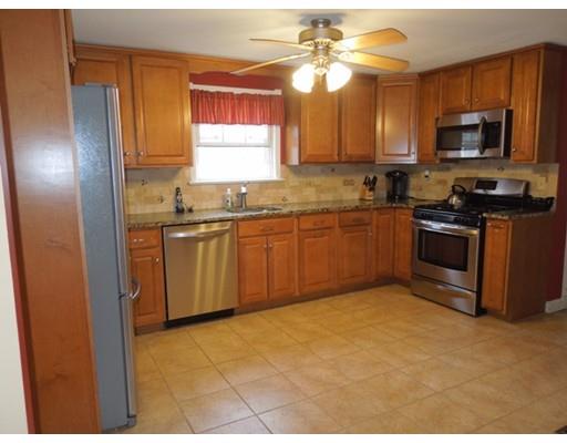 42 Buick St, Springfield, MA 01118 photo 2