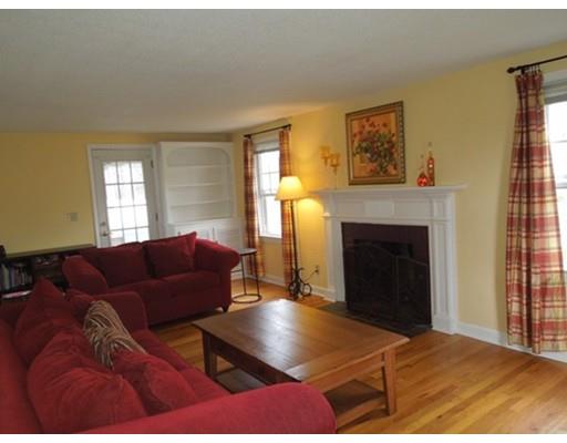 42 Buick St, Springfield, MA 01118 photo 8