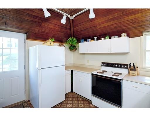 33 Prospect St, Buzzards Bay, MA 02532 photo 9