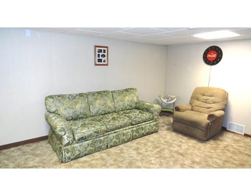 137 View St, Dracut, MA 01826 photo 17