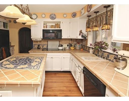 115 State St, Chicopee, MA 01013 photo 3
