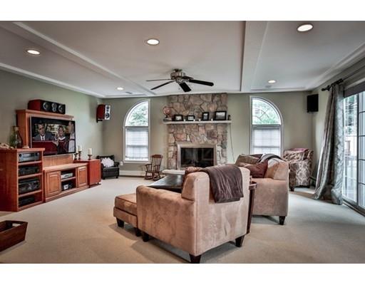 4 Laurel Ln, Upton, MA 01568 photo 5
