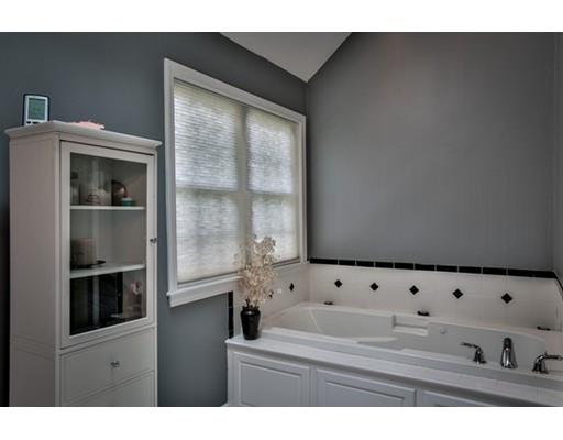 4 Laurel Ln, Upton, MA 01568 photo 14