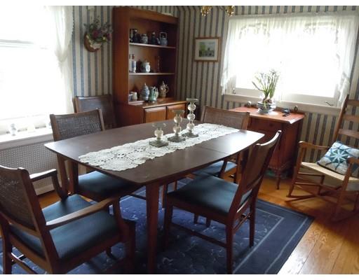 276 Gillette Ave, Springfield, MA 01118 photo 5