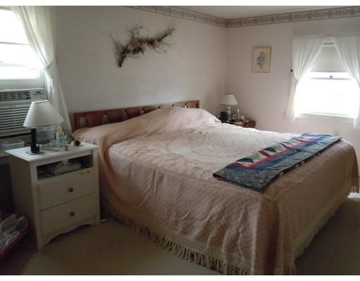 276 Gillette Ave, Springfield, MA 01118 photo 14