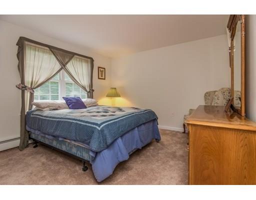 8 Breton Rd, Upton, MA 01568 photo 16