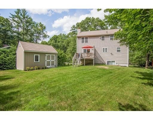 8 Breton Rd, Upton, MA 01568 photo 4