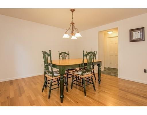 8 Breton Rd, Upton, MA 01568 photo 10