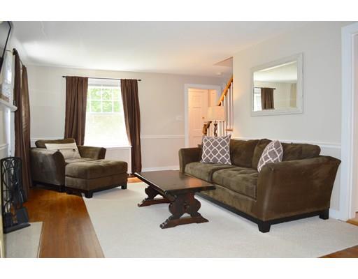 1217 Bradley Rd, Springfield, MA 01118 photo 5