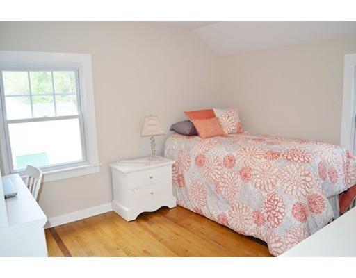 1217 Bradley Rd, Springfield, MA 01118 photo 17