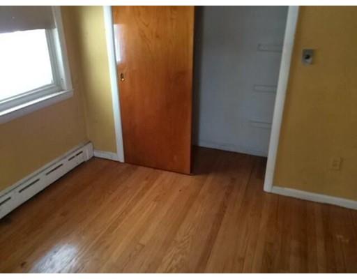 89 Ferry St, Easthampton, MA 01027 photo 3