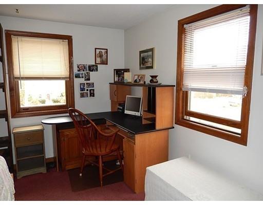 5 Hickory Ln, Webster, MA 01570 photo 11