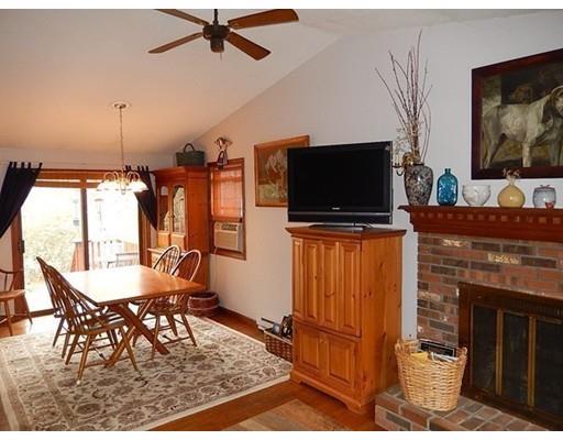 5 Hickory Ln, Webster, MA 01570 photo 6