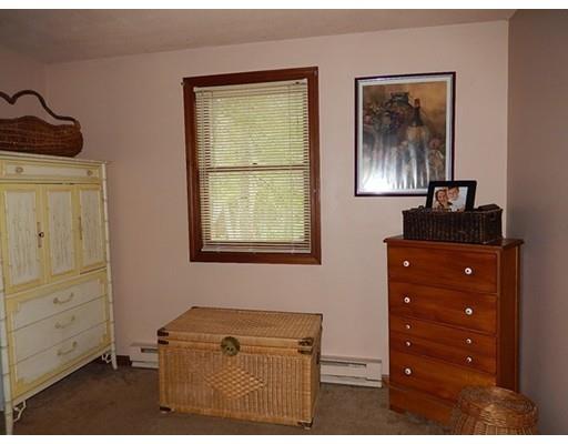 5 Hickory Ln, Webster, MA 01570 photo 12