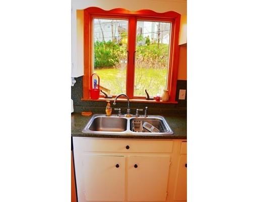 15 Heroult Rd, Worcester, MA 01606 photo 8