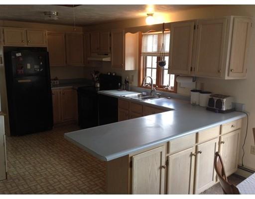 28 Barnes St, Wareham, MA 02571 photo 5