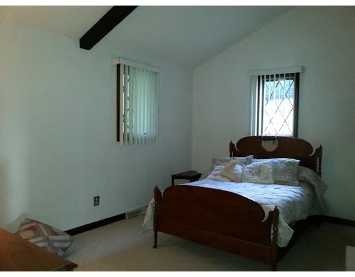 20 Shangri La Blvd, East Wareham, MA 02538 photo 12