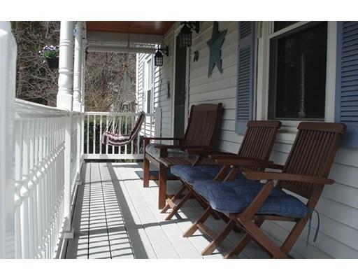 70 Plain St, Franklin, MA 02038 photo 2