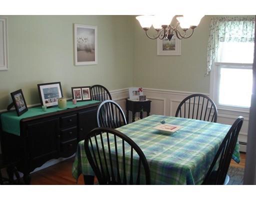 70 Plain St, Franklin, MA 02038 photo 8
