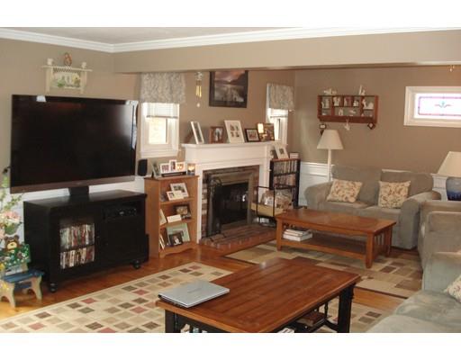 70 Plain St, Franklin, MA 02038 photo 20