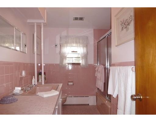 38 Senator St, Springfield, MA 01129 photo 14