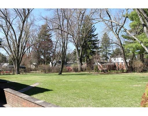 38 Senator St, Springfield, MA 01129 photo 24