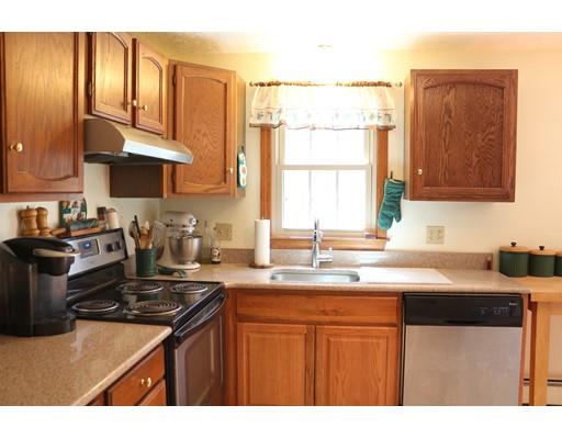 14 Mockingbird Ln, Maynard, MA 01754 photo 9