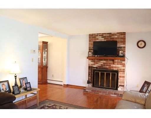 14 Mockingbird Ln, Maynard, MA 01754 photo 5