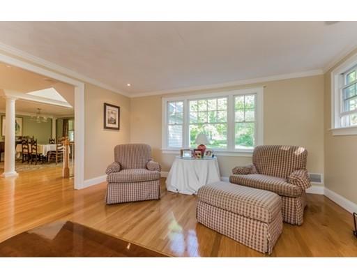 26 Brown St, Marblehead, MA 01945 photo 9