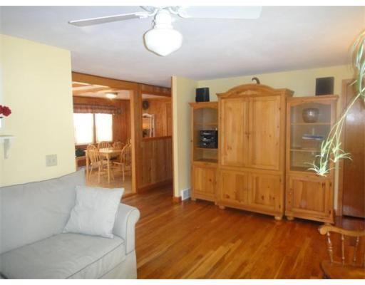 9 Williams St, Easthampton, MA 01027 photo 9