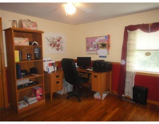 9 Williams St, Easthampton, MA 01027 photo 23