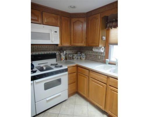 9 Williams St, Easthampton, MA 01027 photo 5