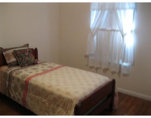54 Wilber St, Springfield, MA 01104 photo 14
