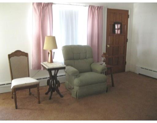 54 Wilber St, Springfield, MA 01104 photo 6