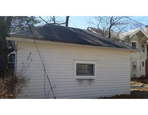 37 Burton St, Springfield, MA 01108 photo 4