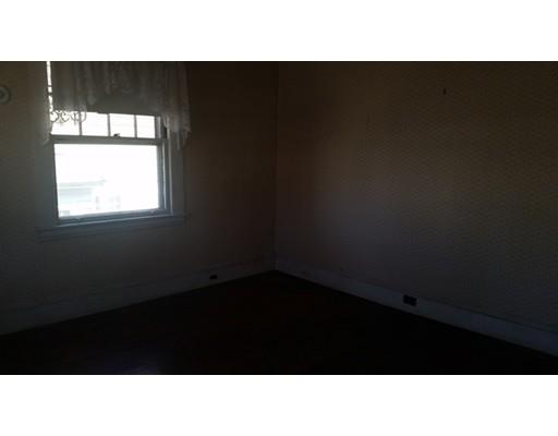 37 Burton St, Springfield, MA 01108 photo 24