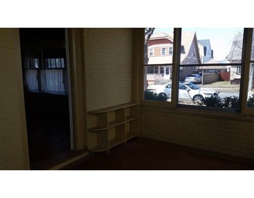 37 Burton St, Springfield, MA 01108 photo 17