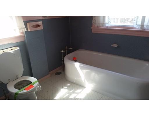 37 Burton St, Springfield, MA 01108 photo 27
