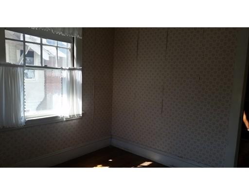 37 Burton St, Springfield, MA 01108 photo 18