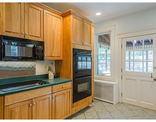 28 Wolcott Rd, Chestnut Hill, MA 02467 photo 10
