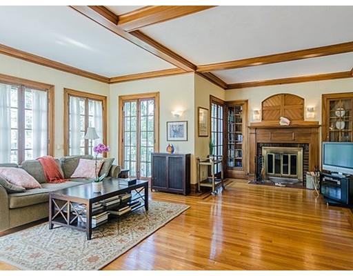 28 Wolcott Rd, Chestnut Hill, MA 02467 photo 5