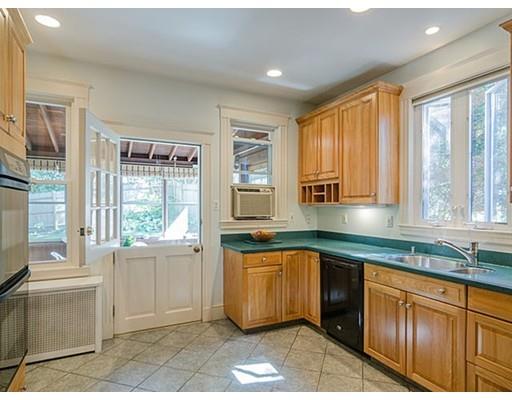 28 Wolcott Rd, Chestnut Hill, MA 02467 photo 11