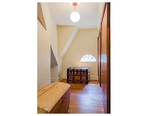 28 Wolcott Rd, Chestnut Hill, MA 02467 photo 17