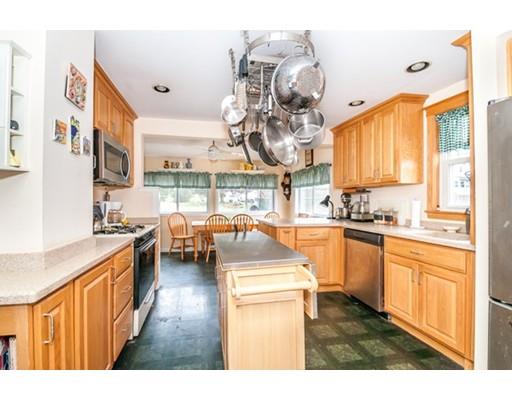 36 Wetherbee Ave, Lowell, MA 01852 photo 9