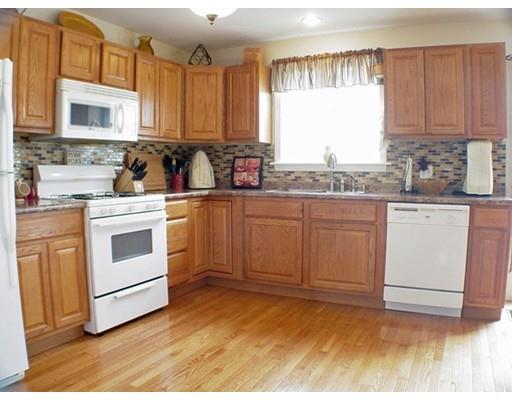 60 Orange St #1, Fall River, MA 02720 photo 3