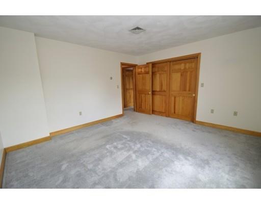 10 Landers Rd, Stoneham, MA 02180 photo 15