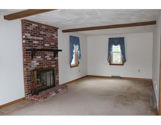 6 Pisces Ln, Townsend, MA 01469 photo 2