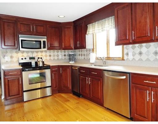 4 Pine Knoll Rd, Franklin, MA 02038 photo 2
